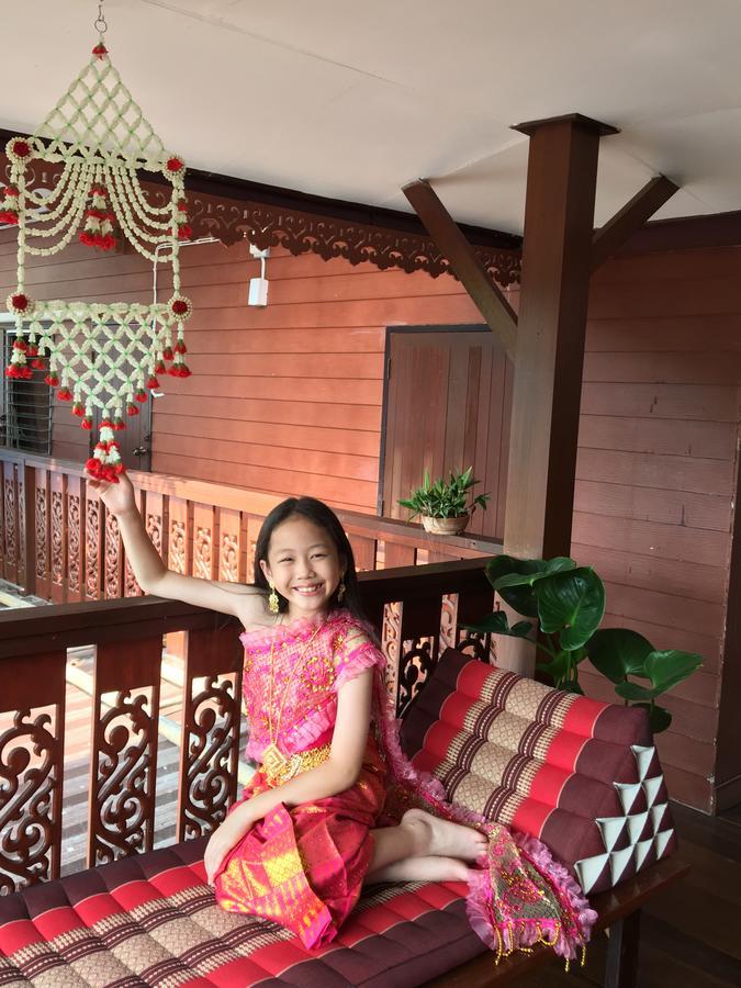 Hotel Baan Khun Ya Ayutthaya Exterior foto